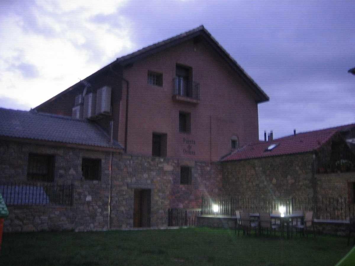Apartamentos Puerta De Ordesa Laspuña Buitenkant foto