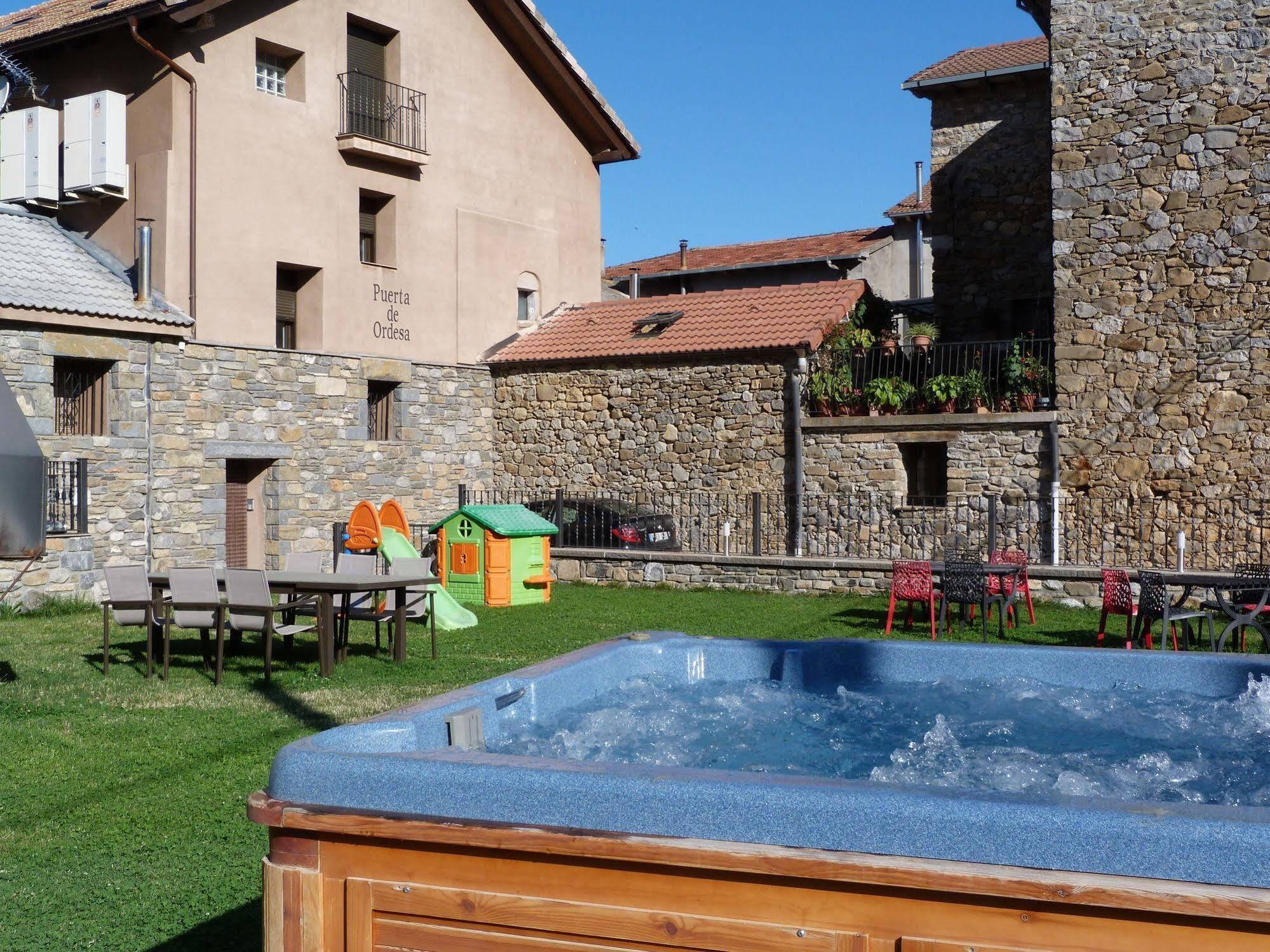 Apartamentos Puerta De Ordesa Laspuña Buitenkant foto