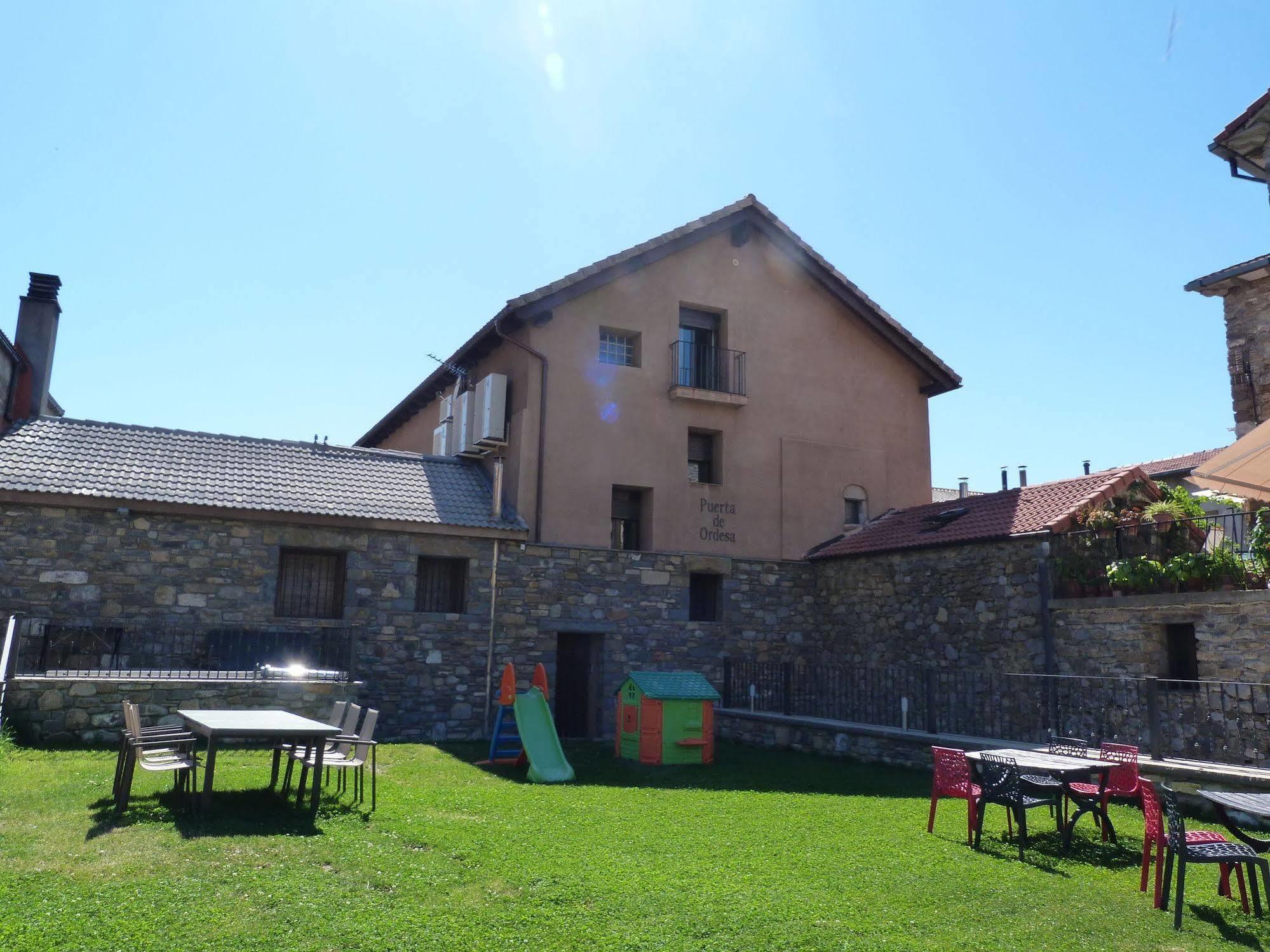 Apartamentos Puerta De Ordesa Laspuña Buitenkant foto